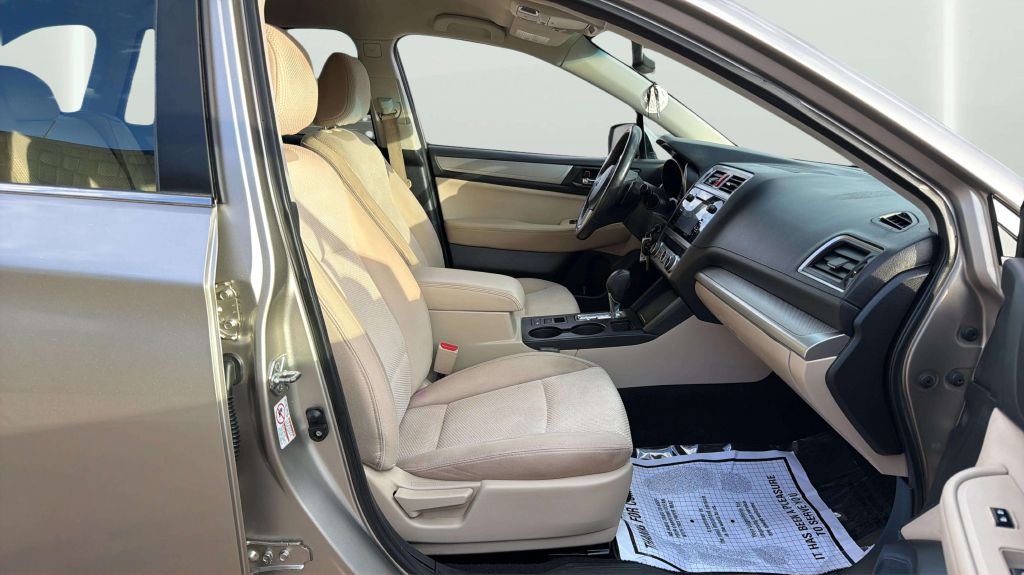 Photo 13 of this SUBARU OUTBACK