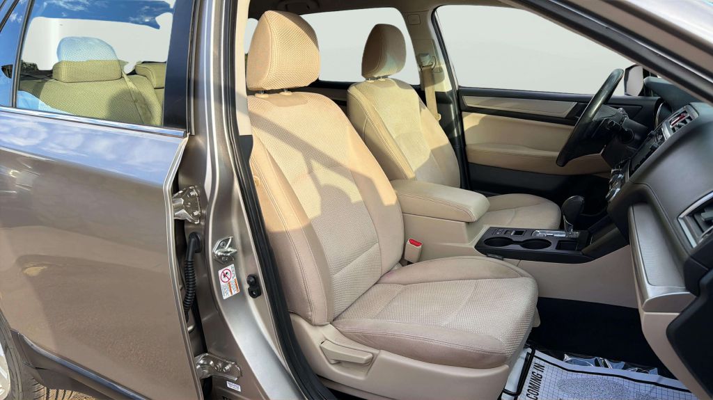 Photo 14 of this SUBARU OUTBACK