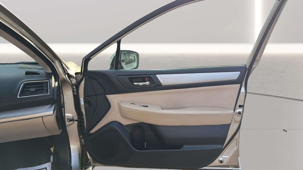 Photo 16 of this SUBARU OUTBACK
