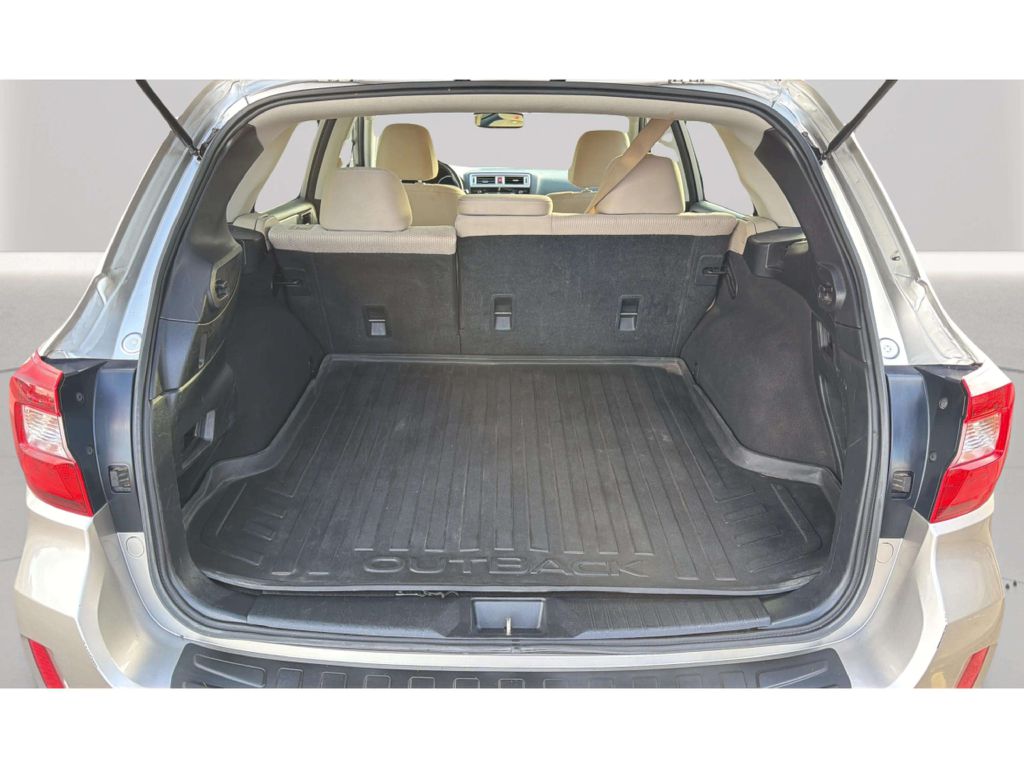 Photo 31 of this SUBARU OUTBACK