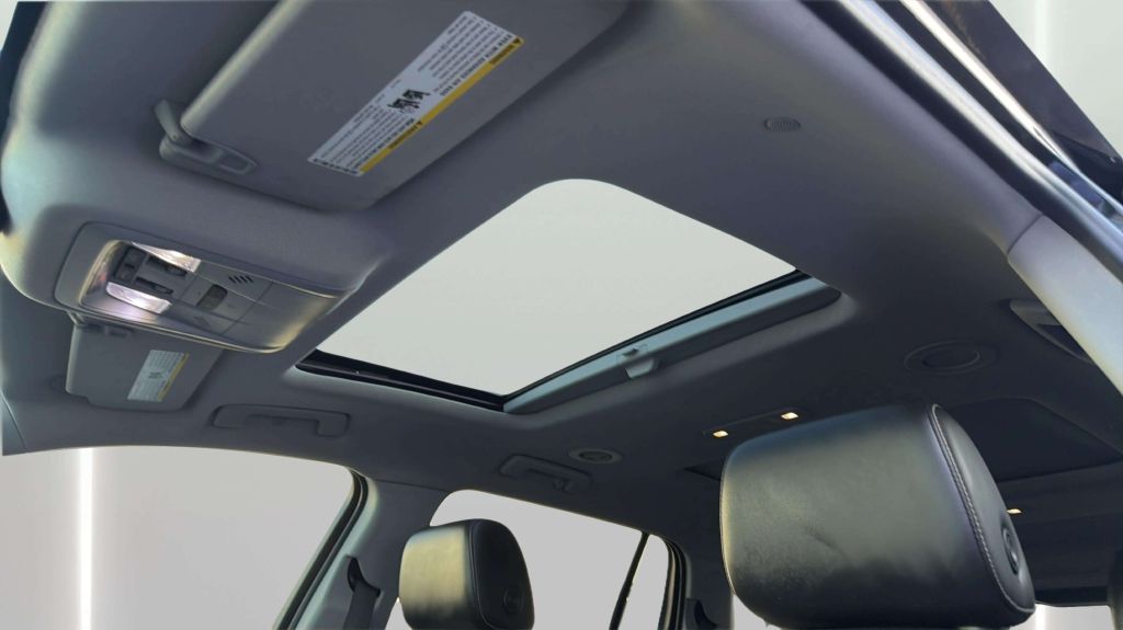 Photo 19 of this GMC ACADIA