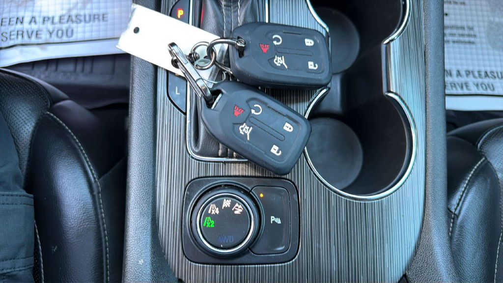 Photo 35 of this GMC ACADIA