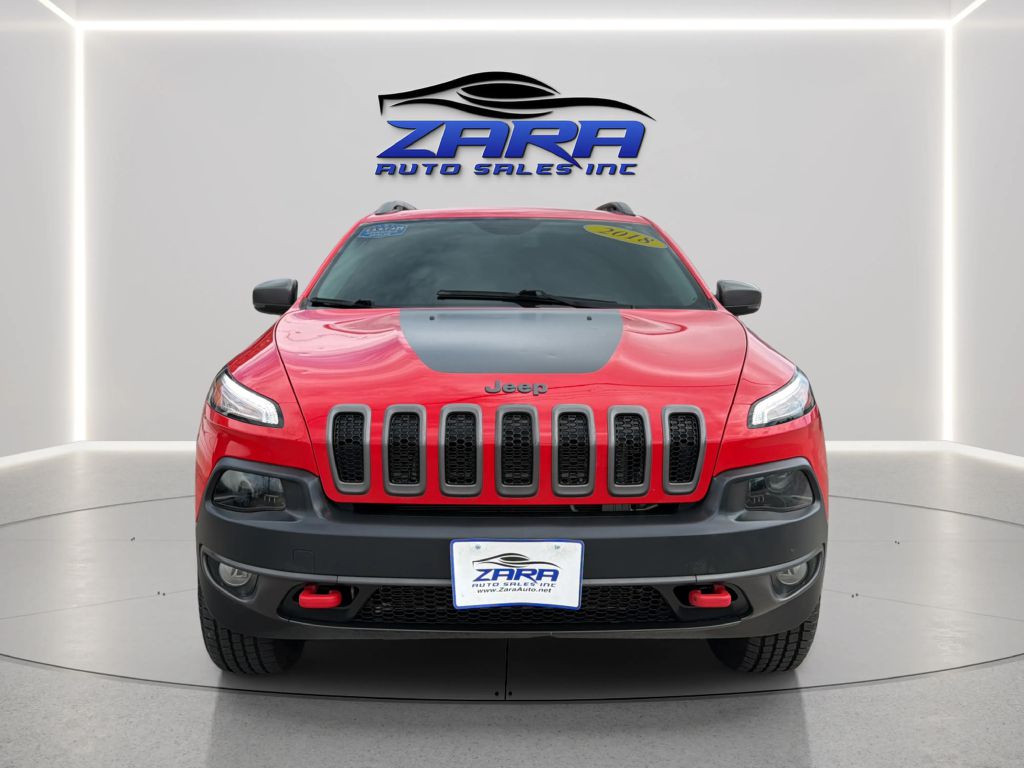 Photo 2 of this JEEP CHEROKEE