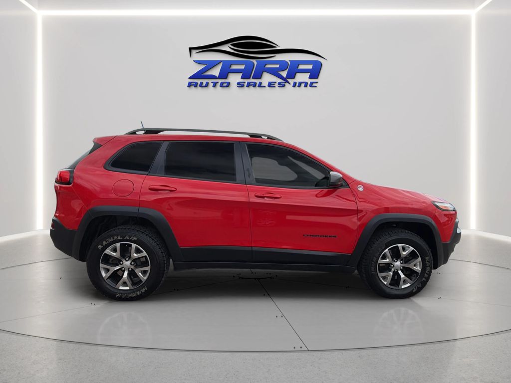 Photo 8 of this JEEP CHEROKEE