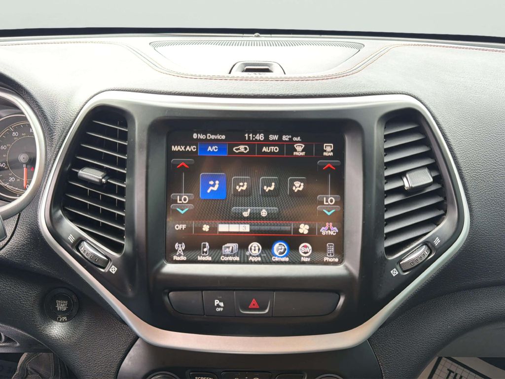 Photo 24 of this JEEP CHEROKEE