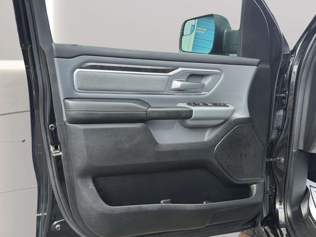 Photo 14 of this RAM 1500
