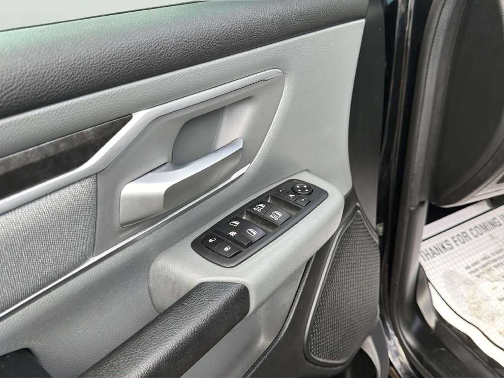Photo 15 of this RAM 1500