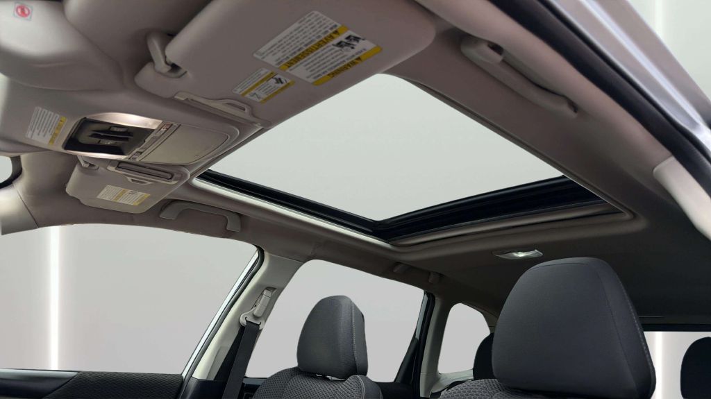 Photo 19 of this SUBARU FORESTER