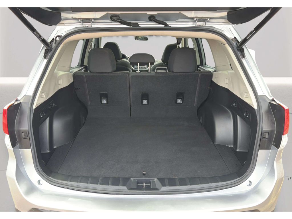 Photo 32 of this SUBARU FORESTER