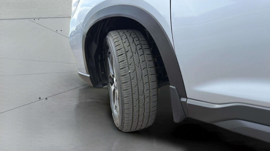 Photo 35 of this SUBARU FORESTER