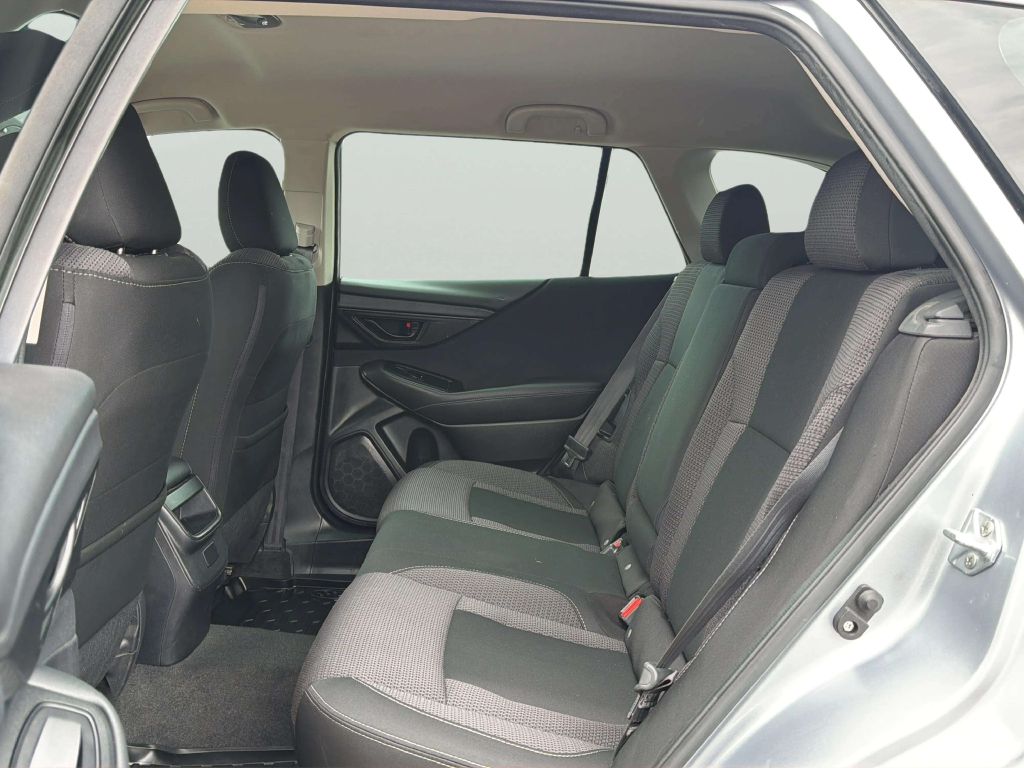 Photo 16 of this SUBARU OUTBACK