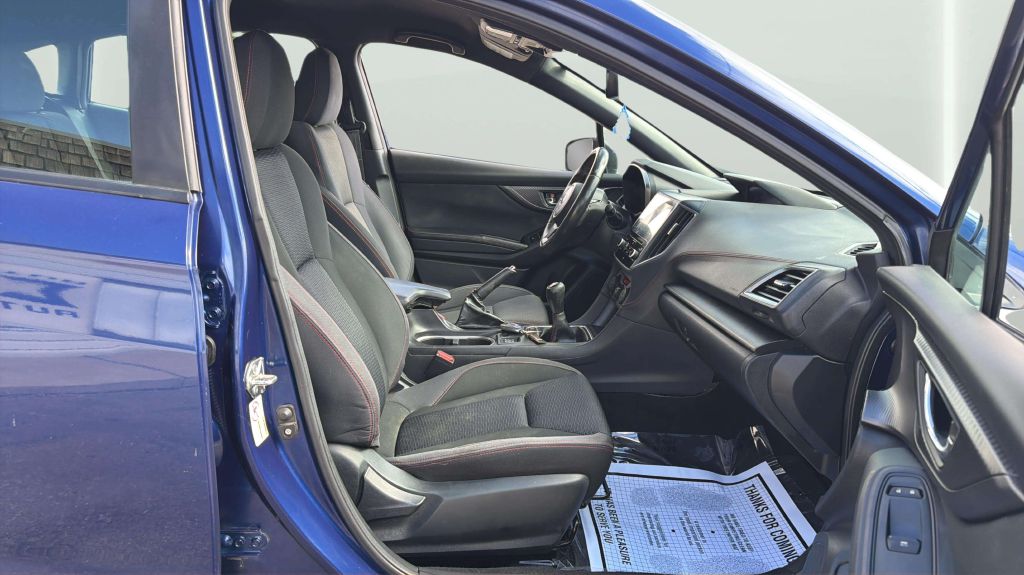 Photo 13 of this SUBARU IMPREZA
