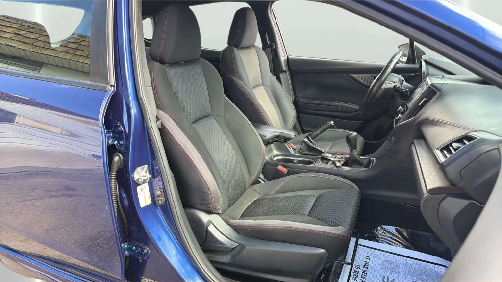 Photo 14 of this SUBARU IMPREZA