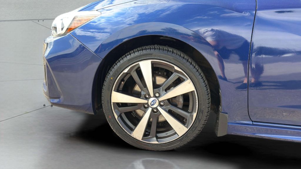 Photo 30 of this SUBARU IMPREZA