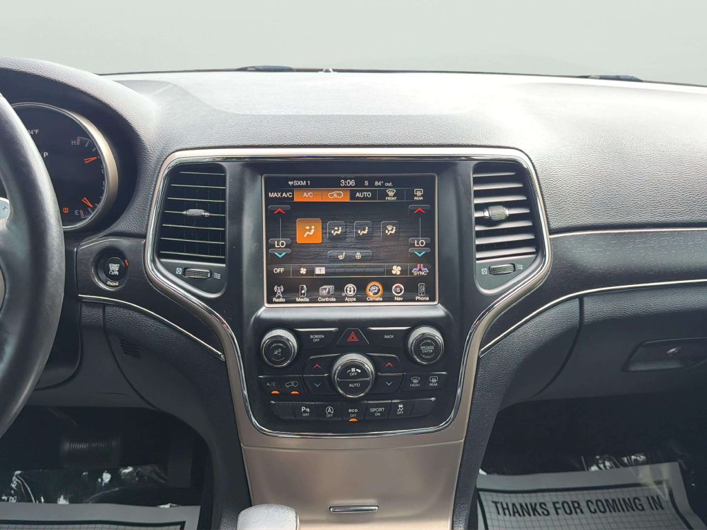 Photo 19 of this JEEP GRAND CHEROKEE