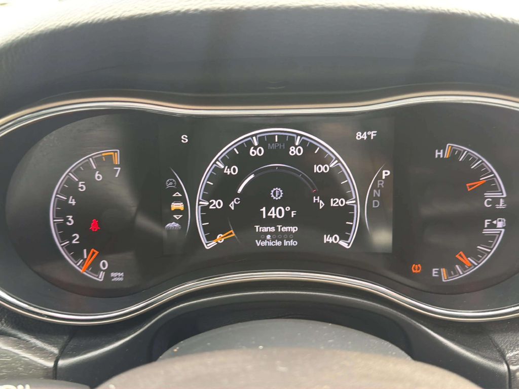 Photo 24 of this JEEP GRAND CHEROKEE