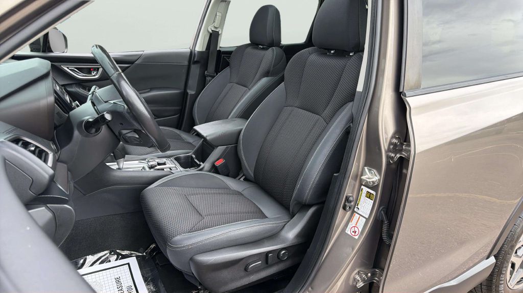 Photo 12 of this SUBARU FORESTER
