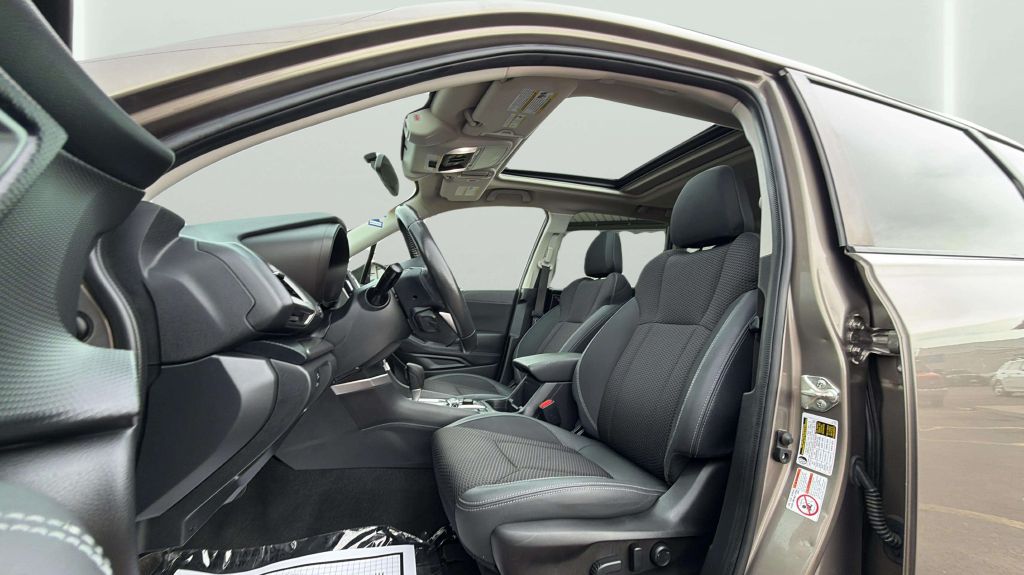 Photo 30 of this SUBARU FORESTER