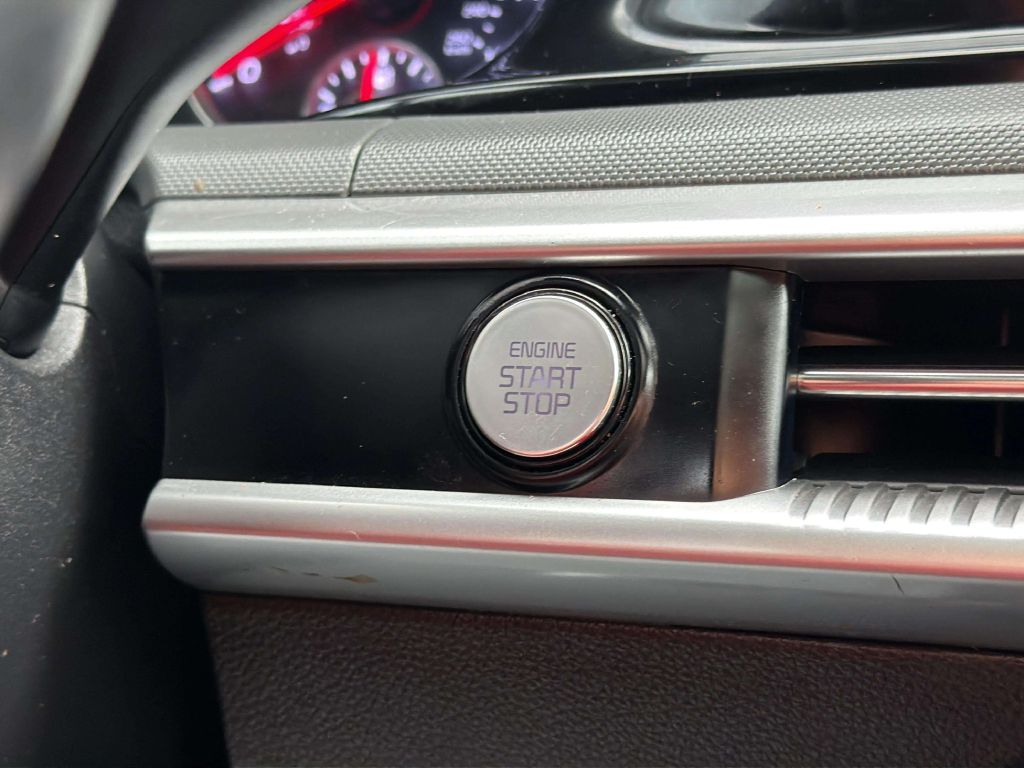 Photo 29 of this KIA K5