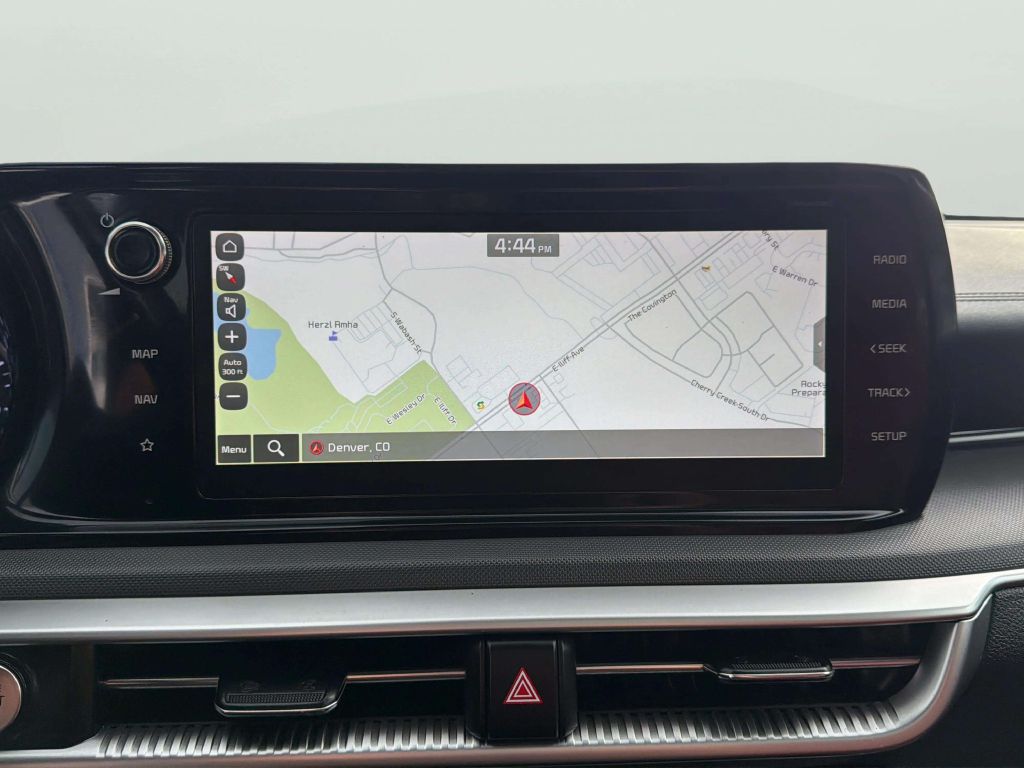 Photo 35 of this KIA K5