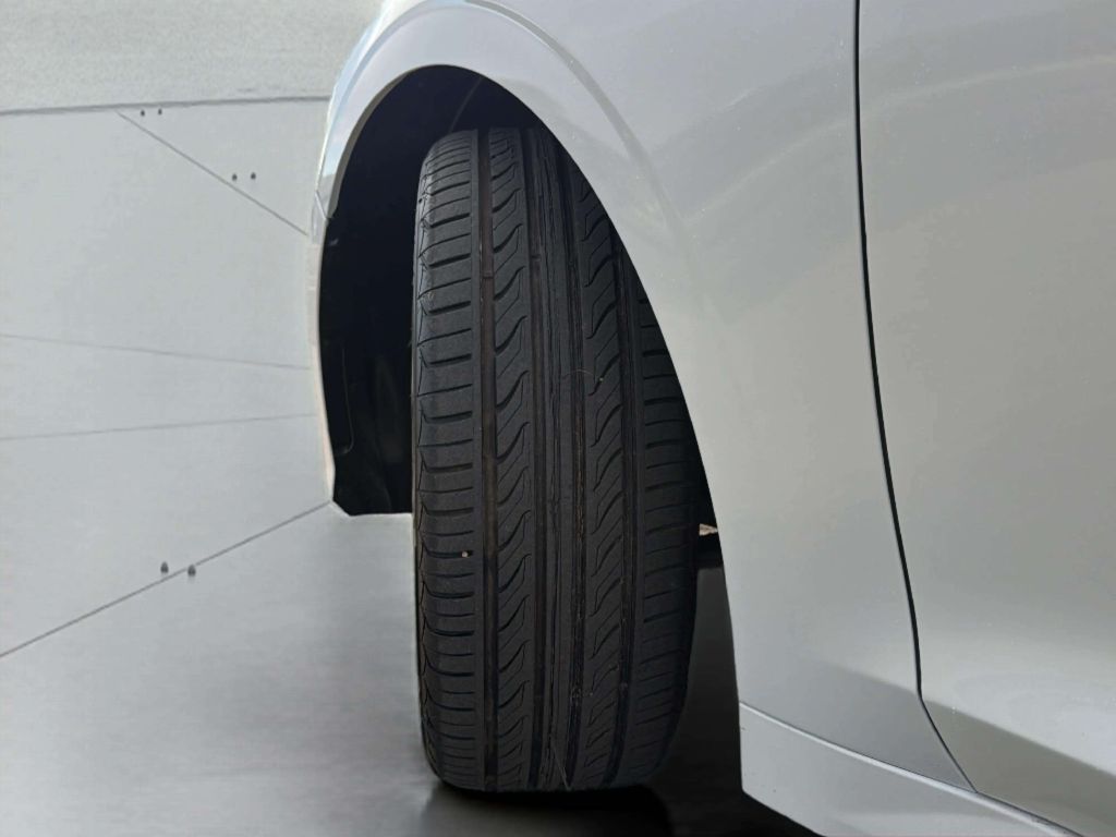 Photo 39 of this KIA K5
