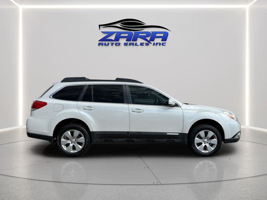 Photo 8 of this SUBARU OUTBACK