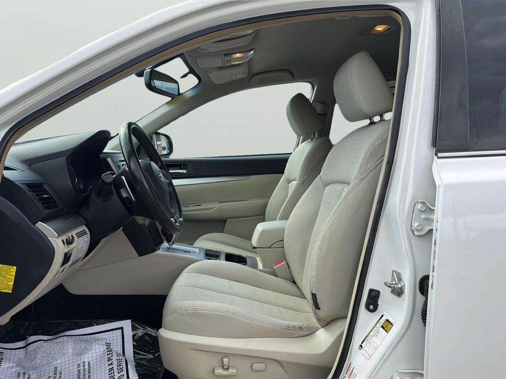 Photo 10 of this SUBARU OUTBACK