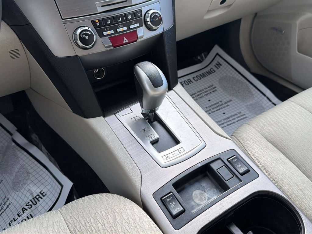 Photo 17 of this SUBARU OUTBACK