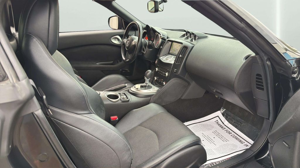 Photo 20 of this NISSAN 370Z