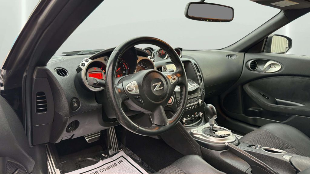 Photo 21 of this NISSAN 370Z