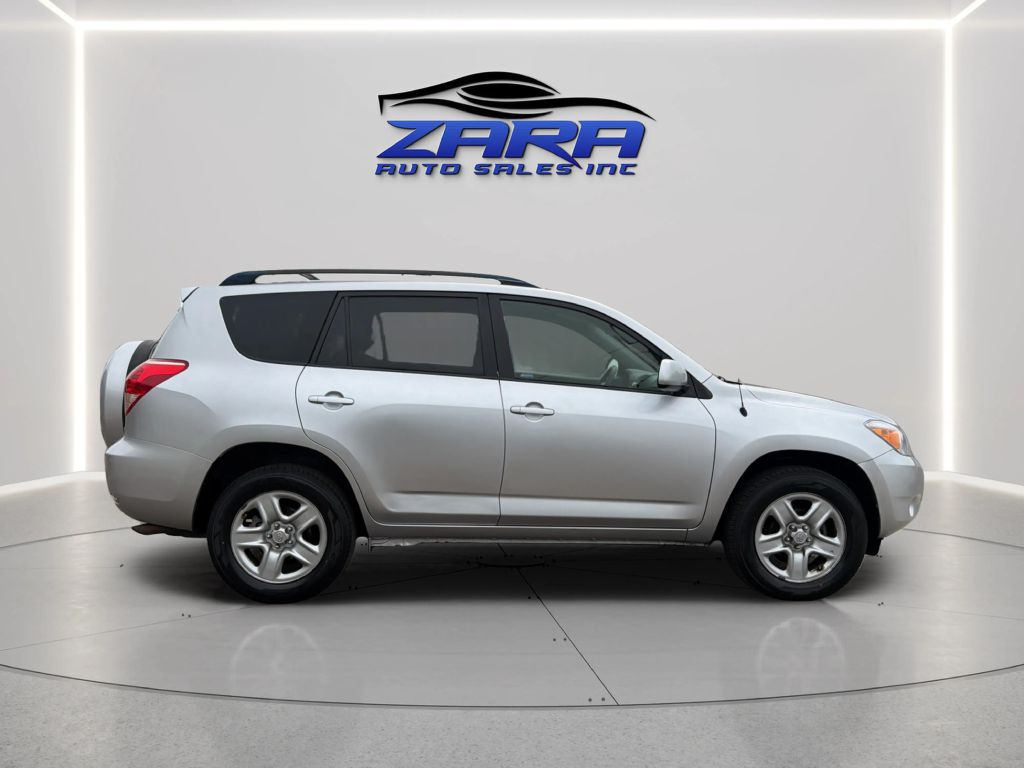 Photo 8 of this TOYOTA RAV4