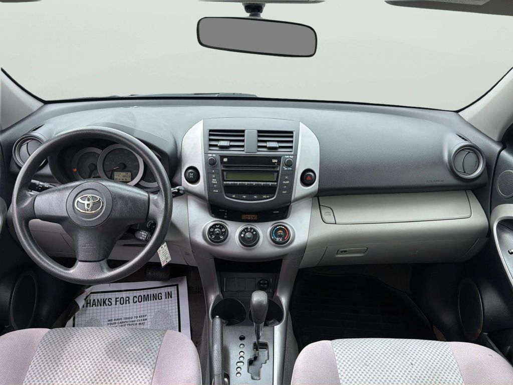 Photo 16 of this TOYOTA RAV4