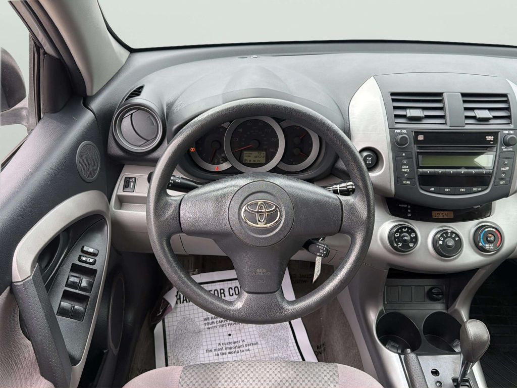 Photo 20 of this TOYOTA RAV4
