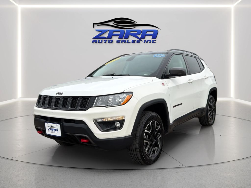 Photo 3 of this JEEP COMPASS