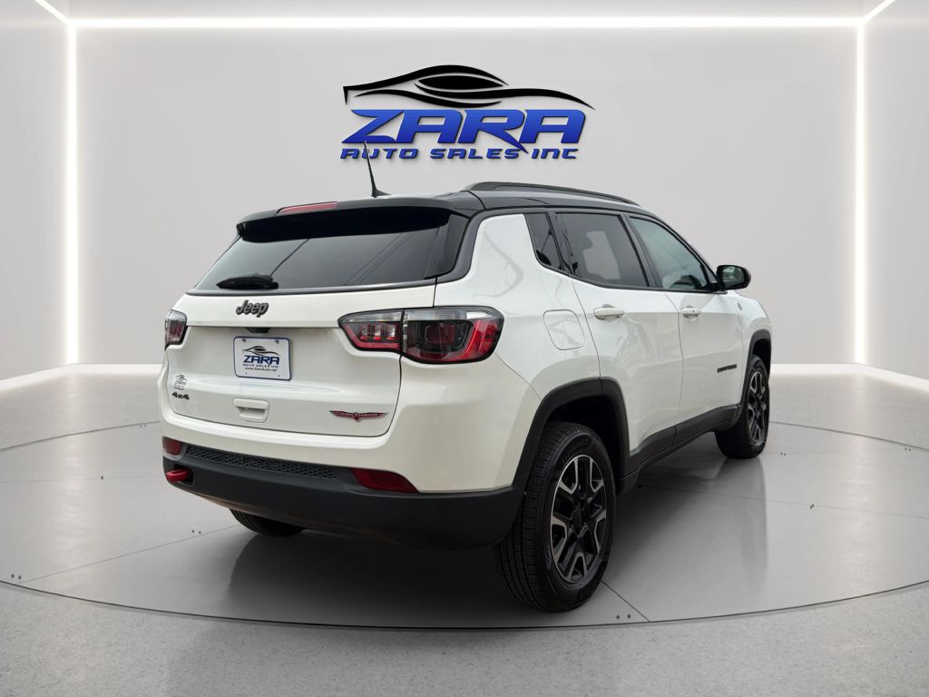 Photo 7 of this JEEP COMPASS
