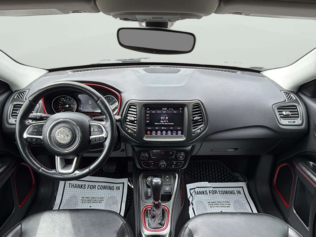 Photo 16 of this JEEP COMPASS
