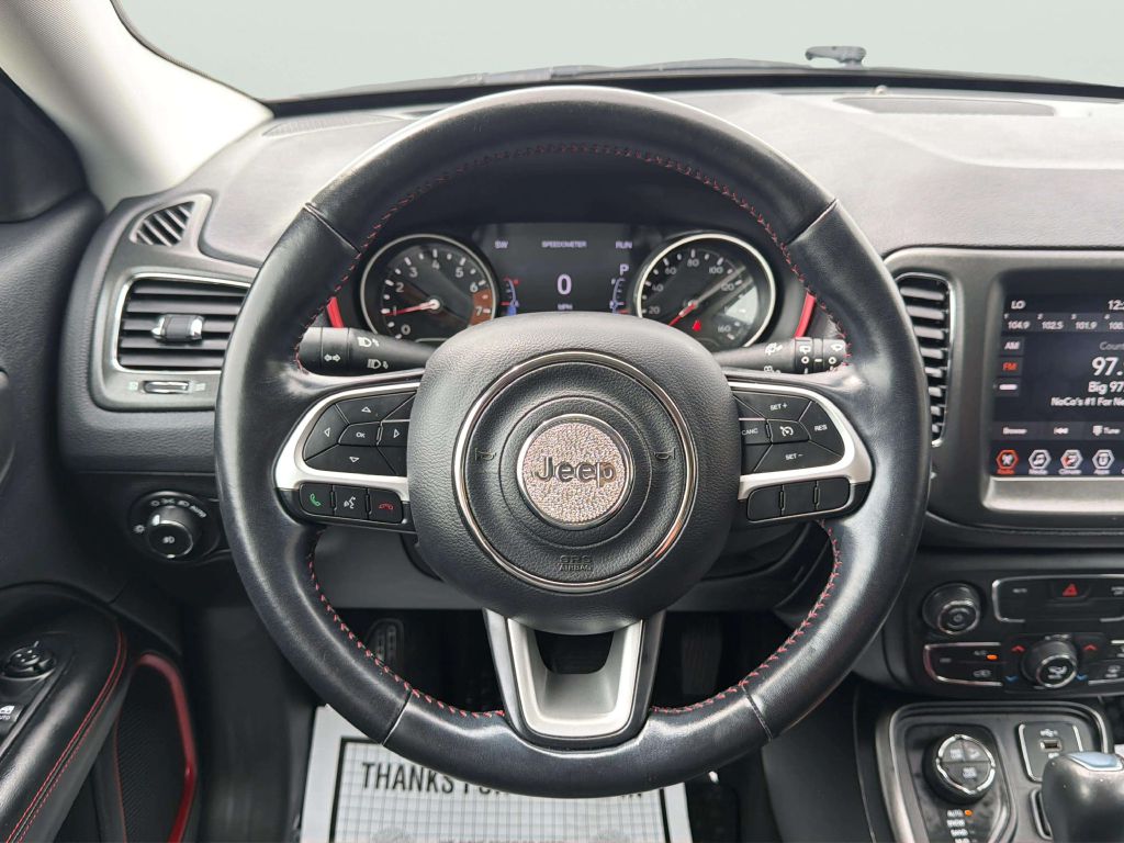 Photo 20 of this JEEP COMPASS