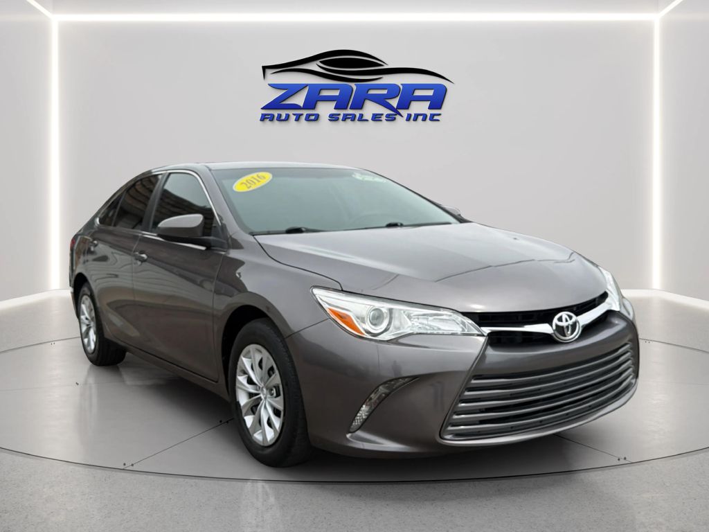 Photo 9 of this TOYOTA CAMRY
