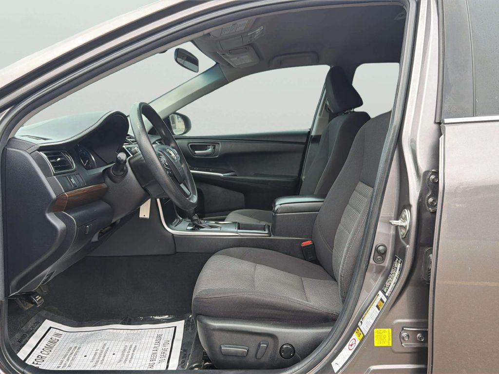 Photo 10 of this TOYOTA CAMRY