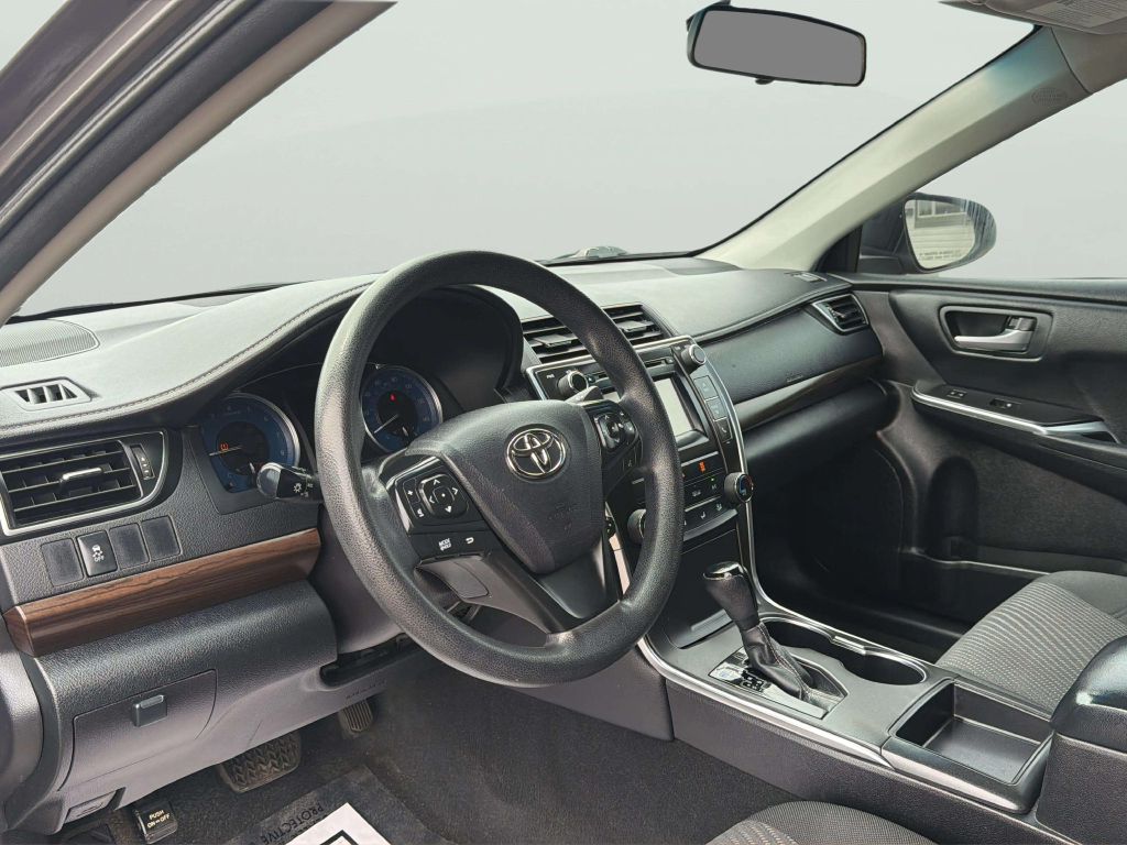 Photo 11 of this TOYOTA CAMRY