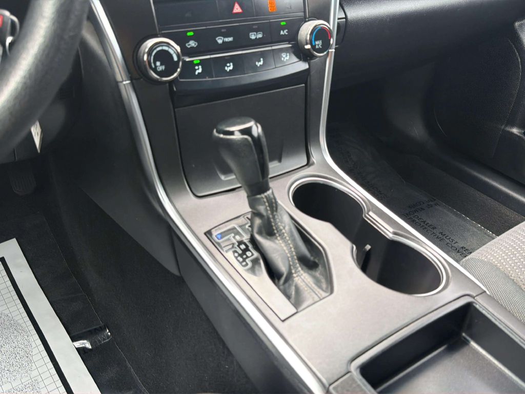 Photo 16 of this TOYOTA CAMRY