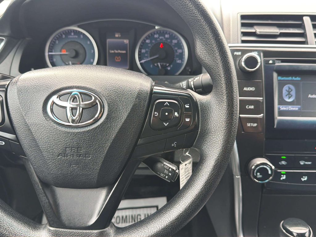 Photo 18 of this TOYOTA CAMRY