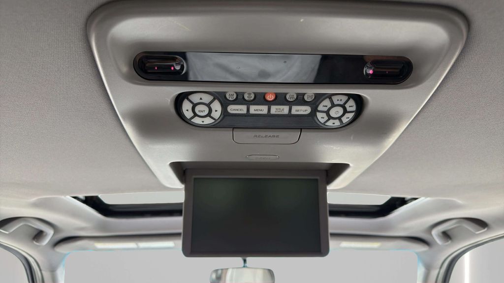 Photo 23 of this HONDA PILOT