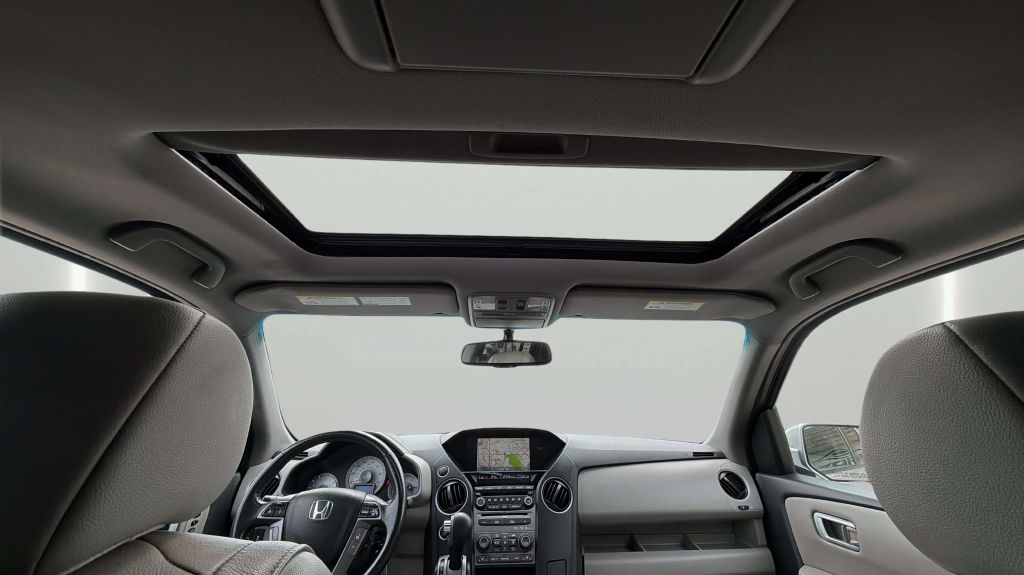 Photo 25 of this HONDA PILOT