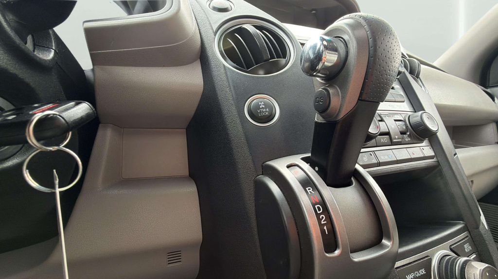 Photo 29 of this HONDA PILOT