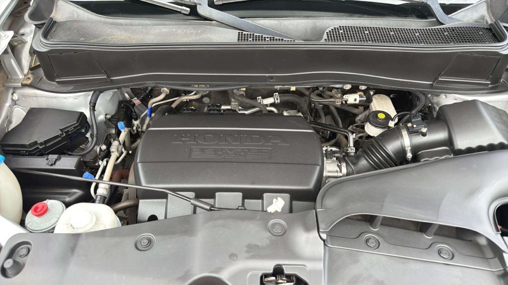 Photo 36 of this HONDA PILOT