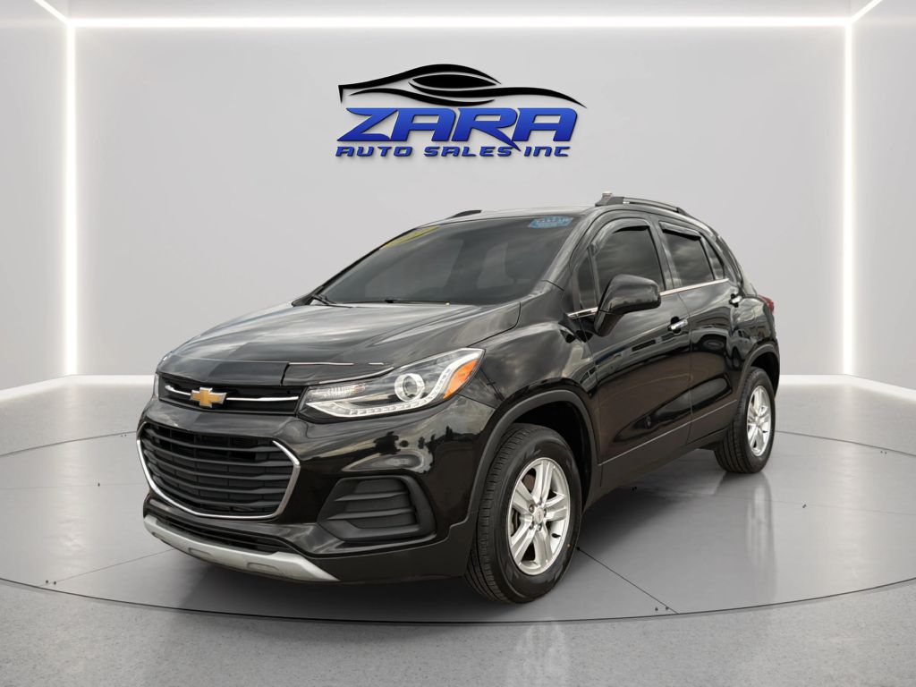 Photo 3 of this CHEVROLET TRAX