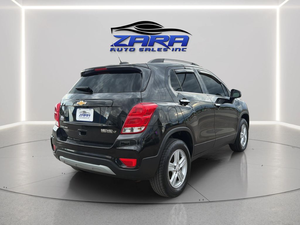 Photo 7 of this CHEVROLET TRAX