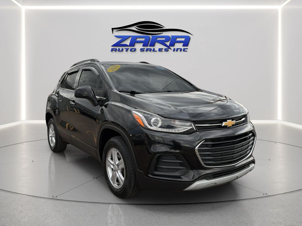 Photo 9 of this CHEVROLET TRAX