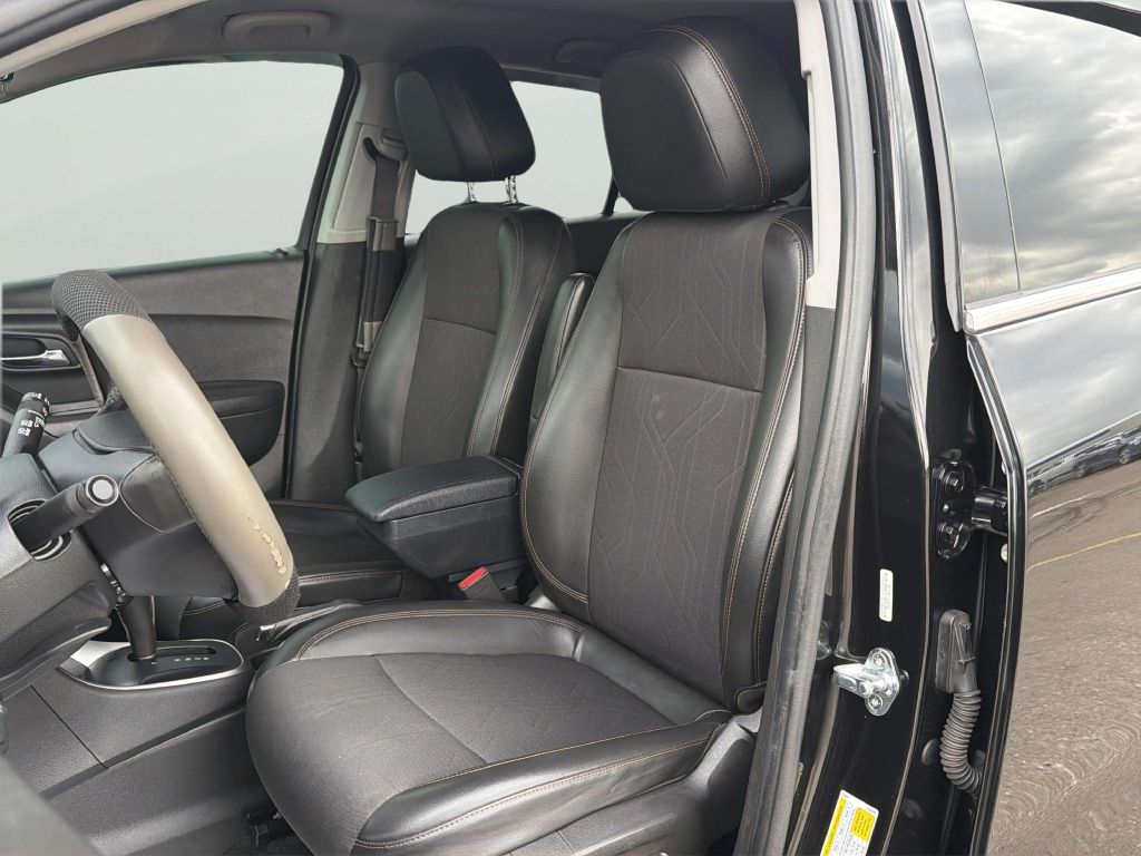 Photo 12 of this CHEVROLET TRAX